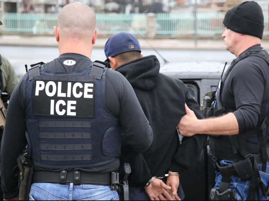 ICE, CBP Agents Are Scanning People’s Faces on Streets To Verify Citizenship
